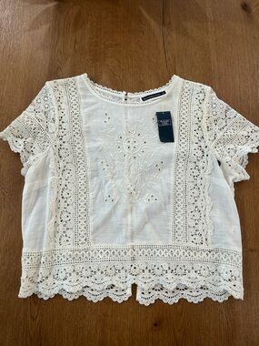 Abercrombie & Fitch Cream Crochet Lace Embroidered Top
